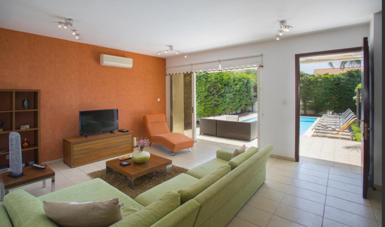 Soothing Sunset With Private Pool, 200m From The Villa